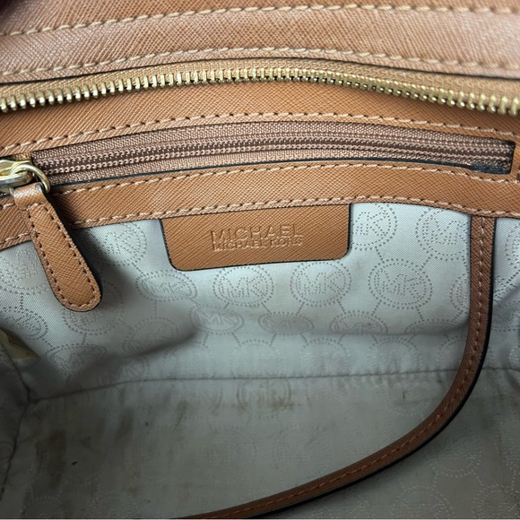 Michael Kors Selma Medium Crossbody Bag - Cognac Saffiano Leather - Picture 11 of 15